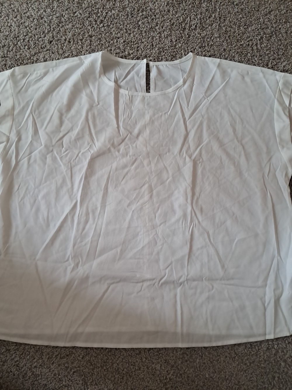 SHEIN White Round Neck Short Sleeve Blouse